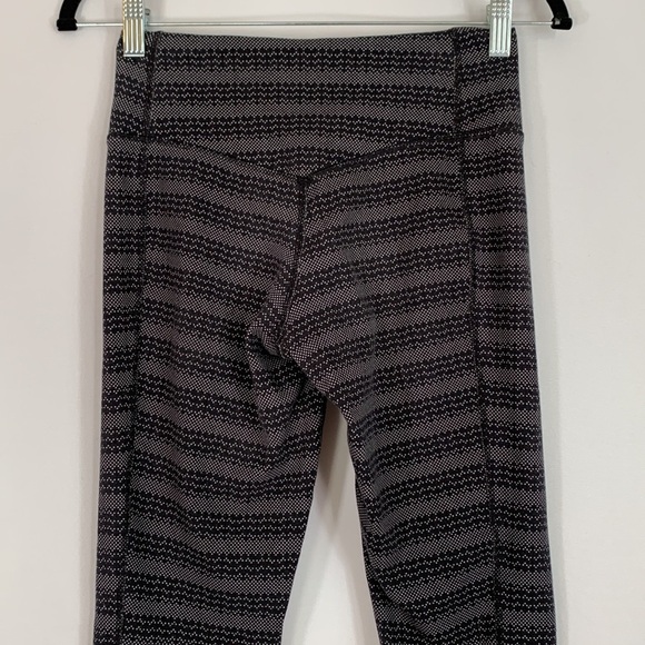 Nike Dry-Fit Black Polkadot Striped Leggings - Picture 6 of 8